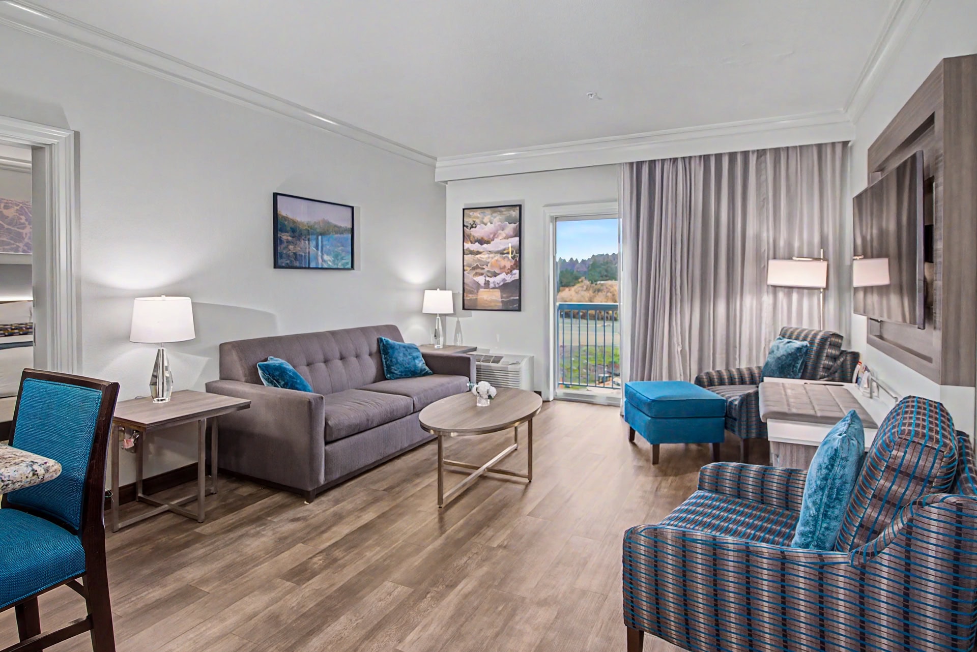 Blue Lake Casino Hotel - Junior Suite